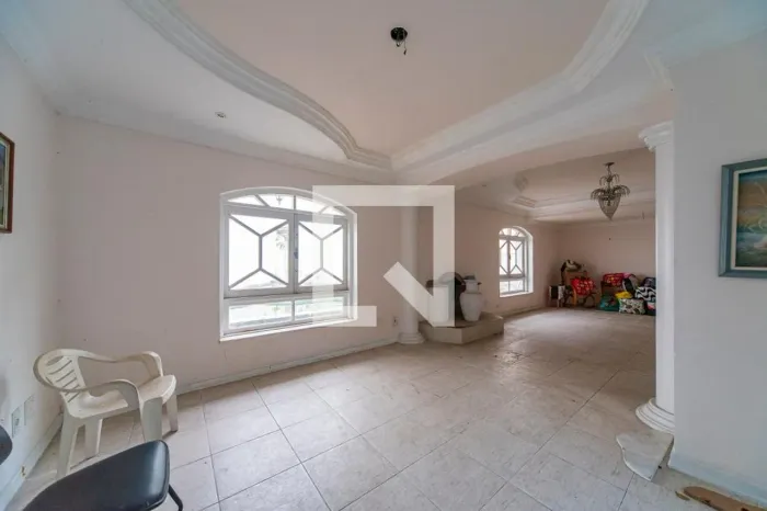 Casa à Venda - Vila Assunção, 5 Quartos, 340 m2