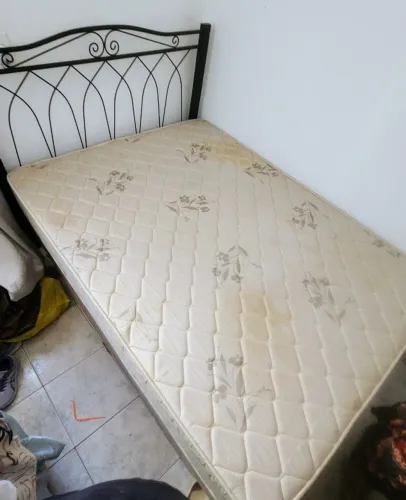 Cama Completa: Colchão Luckspuma D33 + Box + Cabeceira de Ferro - Semi-Novo e Pouco Usado!