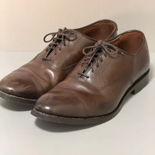 Sapato Allen Edmonds cap-toe oxford marrom 42, sola de couro, feito nos EUA
