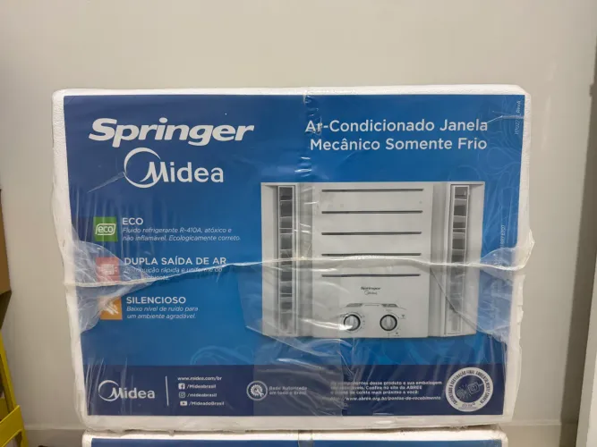 Ar condicionado Midea LACRADO