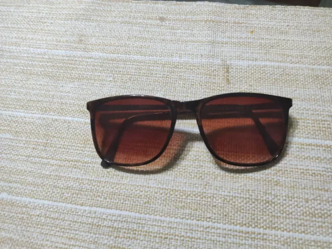 Óculos de sol italiano