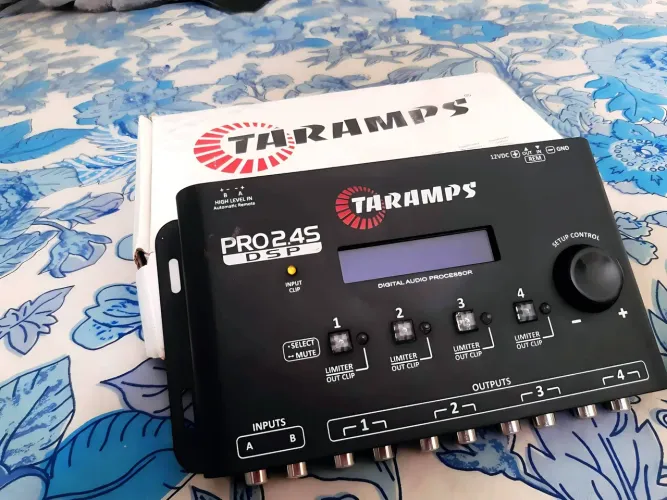 VENDO PROCESSADOR TARAMPS 4 CANAIS EXCELENTES CONDIÇÕES