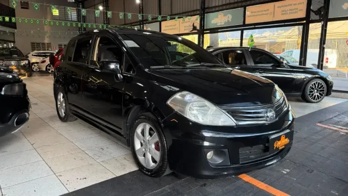 Nissan Tiida SL 1.8/1.8 Flex 16V Aut. 2012