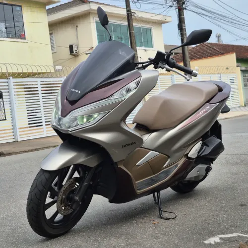 PCX DLX 22 | Topo de linha | Garantia | Financio, Troco e Parcelo | CLIQUE AQUI