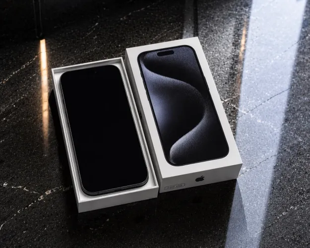 iPhone 15 Pro 256 GB | Bateria Original Apple Nova | 1 Ano de Garantia