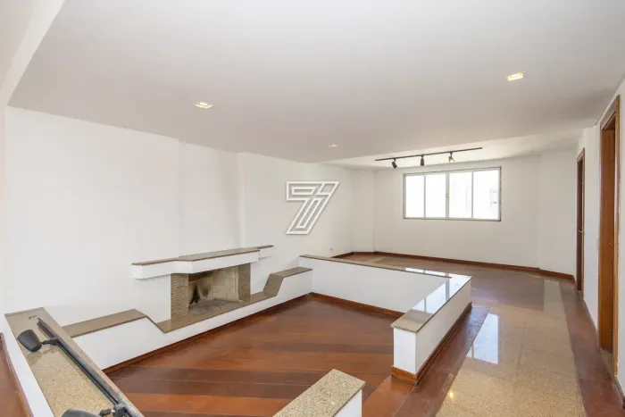 Cobertura a venda Batel com 551 m2 com 4 suites 4 vagas garagem