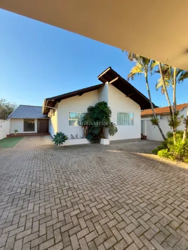 Casa com Vista para o Rio Tubarão