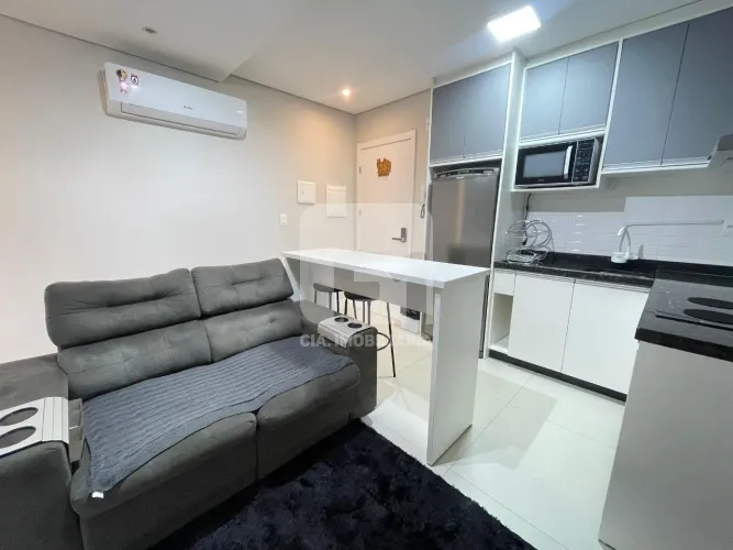 Studio mobiliado na Trindade