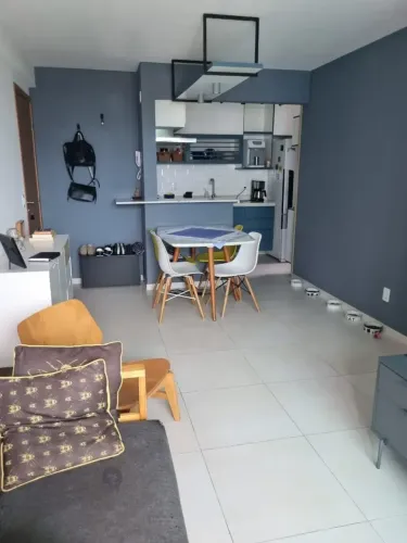 Apartamento para venda possui 58 m² com 3 quartos em Prado - Recife - PE