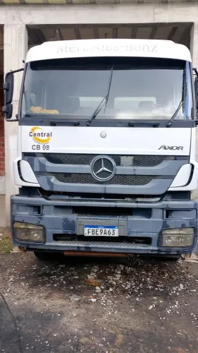 MERCEDES BENZ AXOR 3344 6X4 TRAÇADO BASCULANTE ANO 2015
