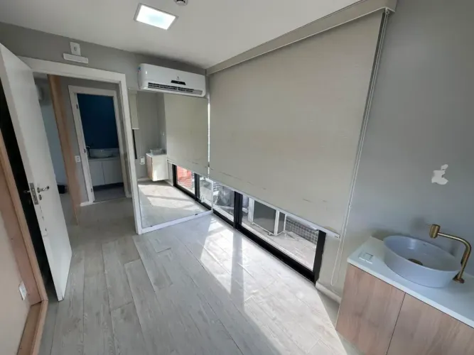 BRITANIA PARK OFFICE, COM ARMÁRIOS E AR, 2 SALAS + RECEPÇÃO CLIMATIZADO
