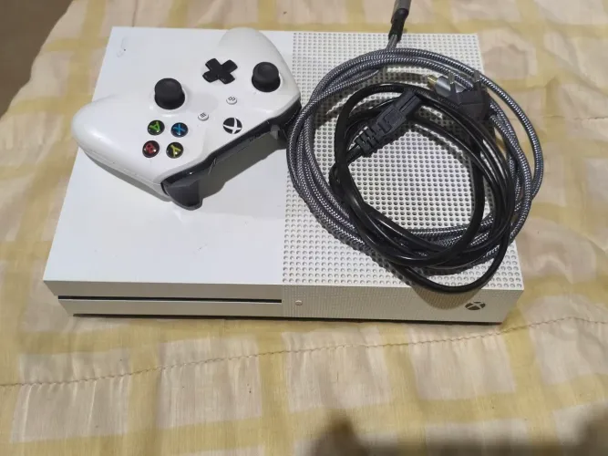 Vendo Xbox one X 500gb