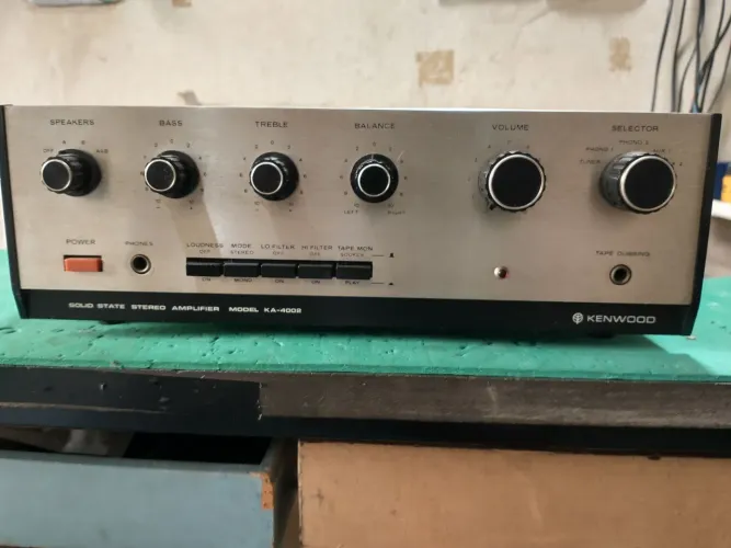 Amplificador Kenwood KA4002