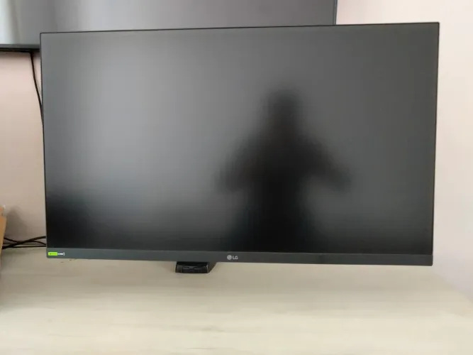Monitor LG 27 Ultragear 144HZ