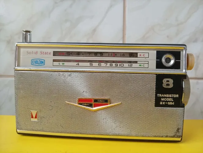 Rádio portátil Evadin Mitsubishi