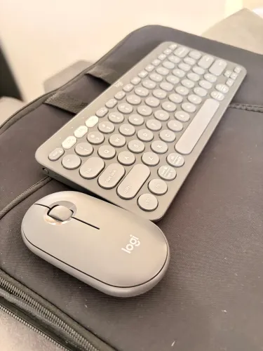 MOUSE + TECLADO LOGTECH (sem fio ambos)