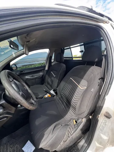 Peugeot Hoggar X-line 1.4 Flex 8V 2P 2011