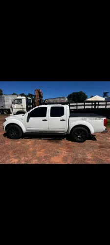 Nissan Frontier SV AT. CD 4X4 2.5 TB Dies. Aut. 2016