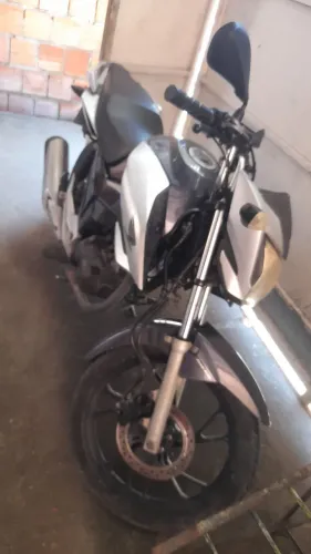 Vendo essa linda moto