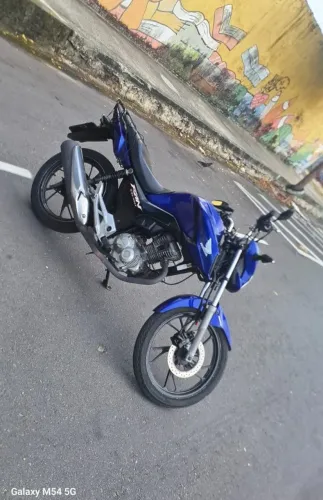 VENDO OU TROCO EM CARRO