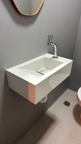 Pia de banheiro em porcelanato