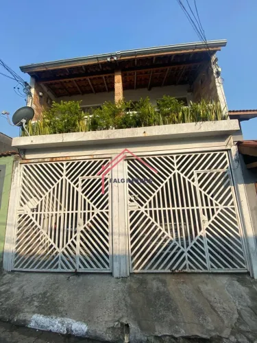 Casa espaçosa à venda ou locação na Vila Yara, Osasco-SP! 3 quartos, 1 suíte, 1 sala, 1 ba