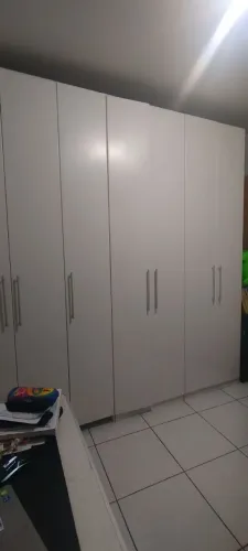 Vendo guarda roupa de casal grande e espaçoso
