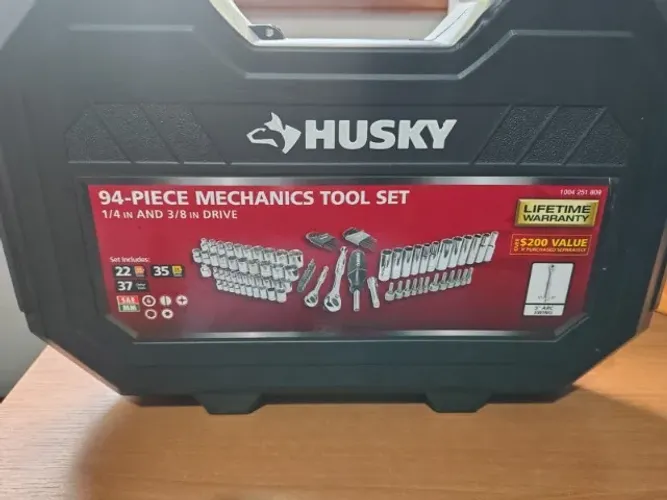 JOGO DE FERRAMENTAS MECÂNICAS HUSKY DE 94 PEÇAS 1/4 E 3/8