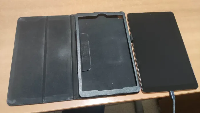 Samsung Galaxy Tab A 10.1" SM-T515 - 32GB - 4G + Wi-Fi