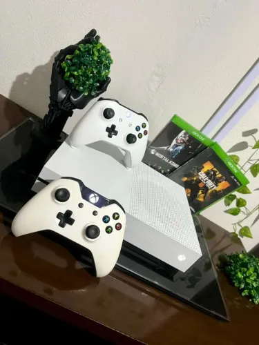 Xbox One S