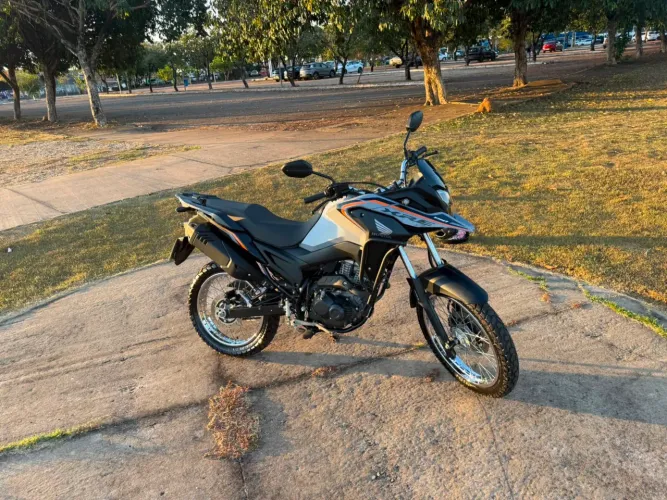 Honda XRE 190 ABS 2025/2026 - Apenas 2.301 km | Impecável!