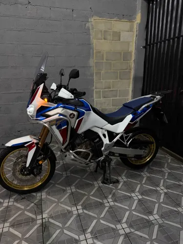 África twin 1100 adv Sport