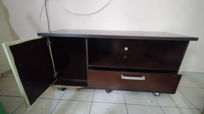 Rack A 60 cm/L50 cm/C 1,40 m (120,00 cento e vinte reais) .Aceito ventilador de teto 