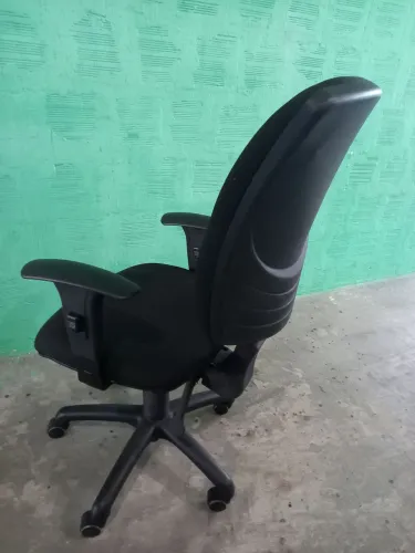 CADEIRA PRA ESCRITÓRIO, SEMI NOVA