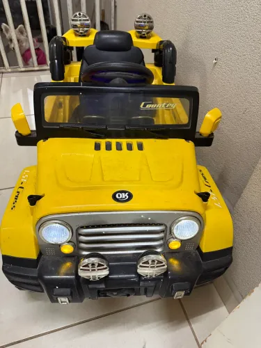 Carrinho Elétrico Jipe Infantil Trilha 12v Amarelo Controle