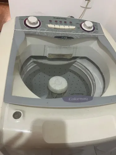 Máquina de lavar com defeito