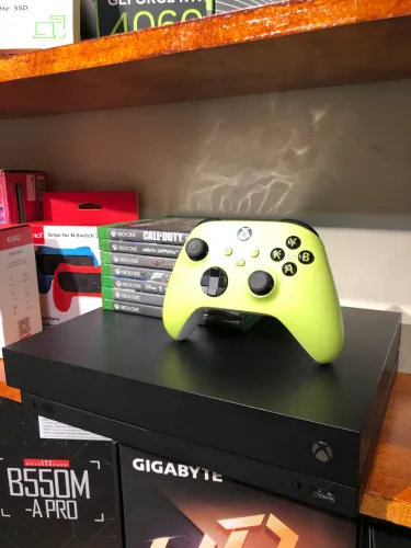 Xbox One X 1 TB - 4K Nativo