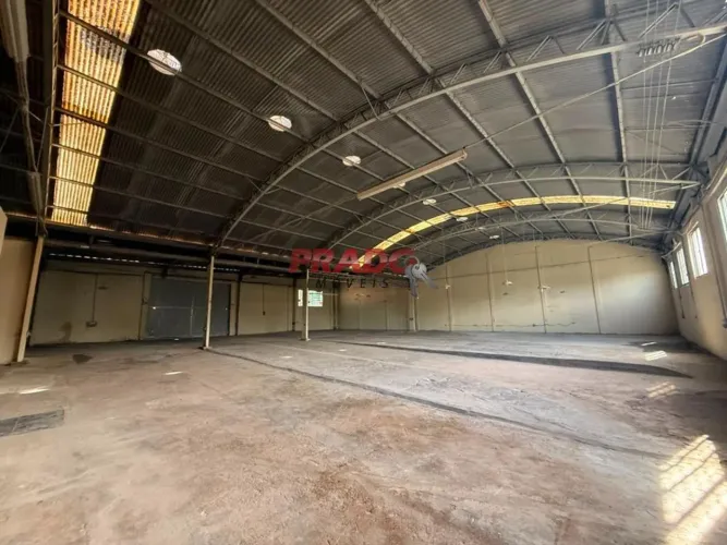 Barracão para alugar em Maringá, AV COLOMBO, com 1000 m²