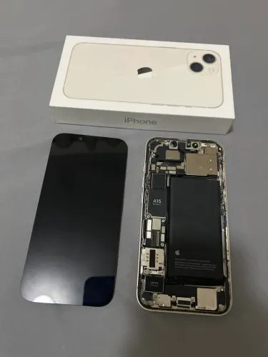iPhone 13 128GB - Para Peças / Conserto / Reballing Incompleto