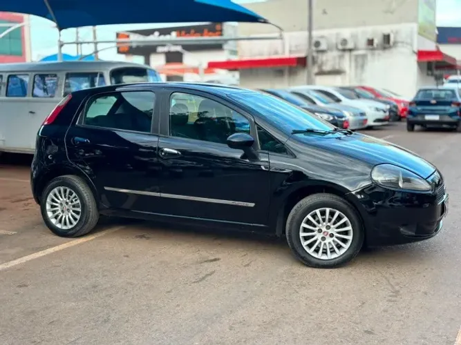 Fiat Punto Attractive 1.4 Fire Flex 8V 5P 2012