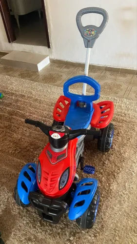Quadriciclo infantil Maral