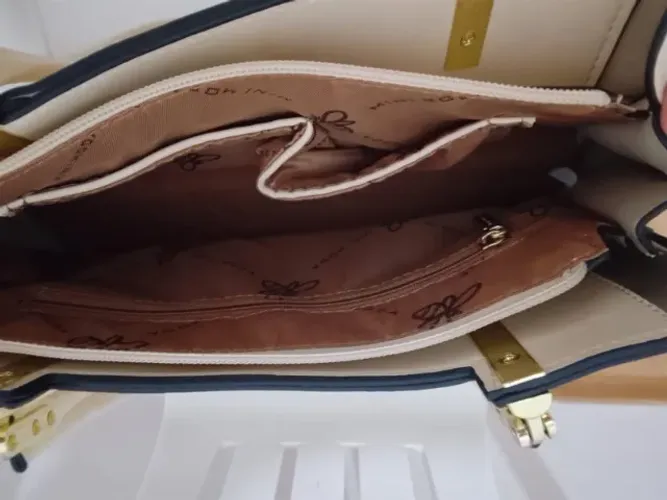 Bolsa pequena feminina nunca usada