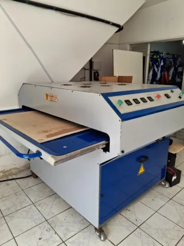 Prensa para Sublimação 2 Bandejas 100x140cm Peneumática + Compressor 15L
