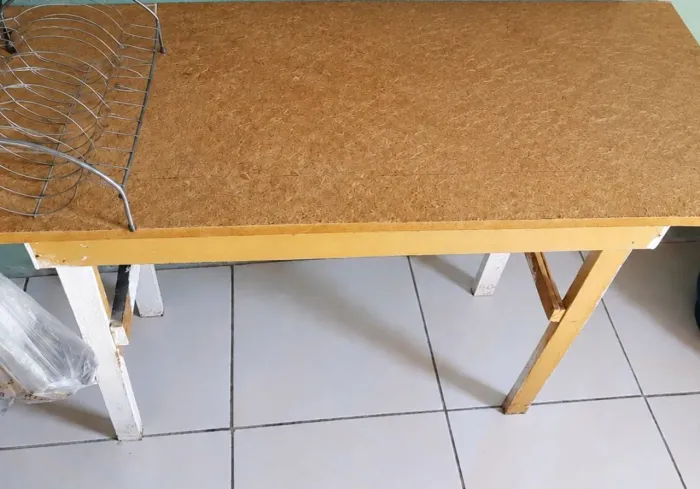 Mesa/Bancada de Madeira - Usada