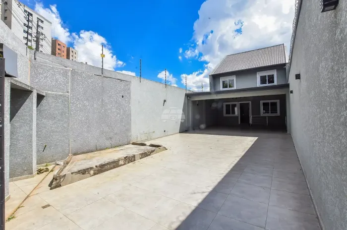 Casa Comercial/Residencial para Venda no Bairro Novo Mundo