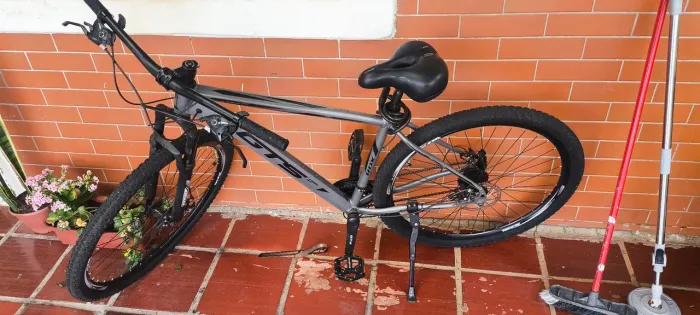 Bicicleta Aro 29 GTS FEEL RDX Câmbio Shimano Freio a Disco 21 Marchas - Cinza+Preto