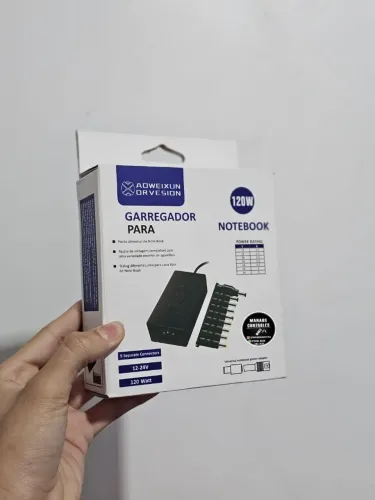 Carregador de notebook universal