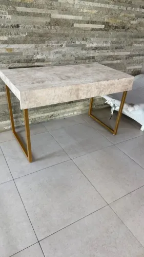 Mesa de pedra bege bahia para consultório