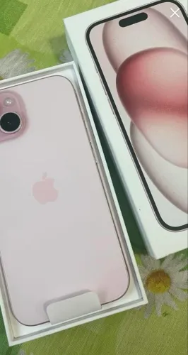 iPhone 15 Rosa