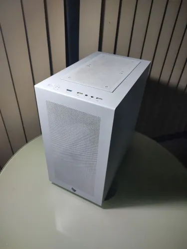 Gabinete gamer pichal HX 300 M Glass lateral vidro PG - HX3-WHM1